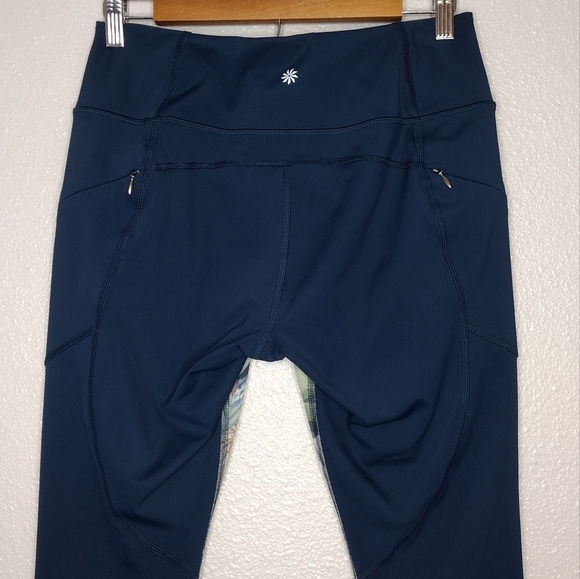 Athleta Women's Leaf Print Active Running Athletic Cropped Leggings - Picture 5 of 15